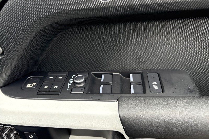 Used Land Rover Defender 2022 for sale - 77778619: Photo 24