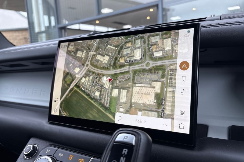 Used Land Rover Defender 2022 for sale - 77778619: Photo 32