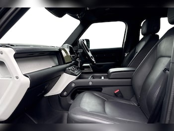 Used Land Rover Defender 2022 for sale - 77778619: Photo