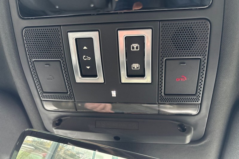 Used Land Rover Defender 2022 for sale - 77778619: Photo 57