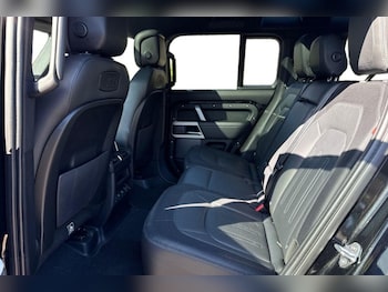 Used Land Rover Defender 2021 for sale - 78639950: Photo
