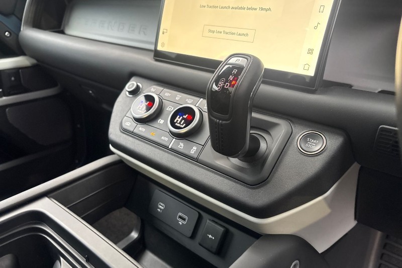 Used Land Rover Defender 2024 for sale - 77492780: Photo 13
