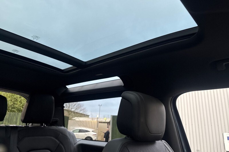 Used Land Rover Defender 2024 for sale - 77492780: Photo 21