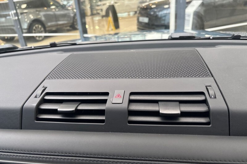 Used Land Rover Defender 2024 for sale - 77492780: Photo 37