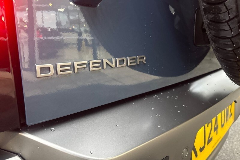 Used Land Rover Defender 2024 for sale - 77492780: Photo 47