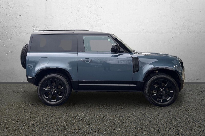 Used Land Rover Defender 2024 for sale - 77492780: Photo 5