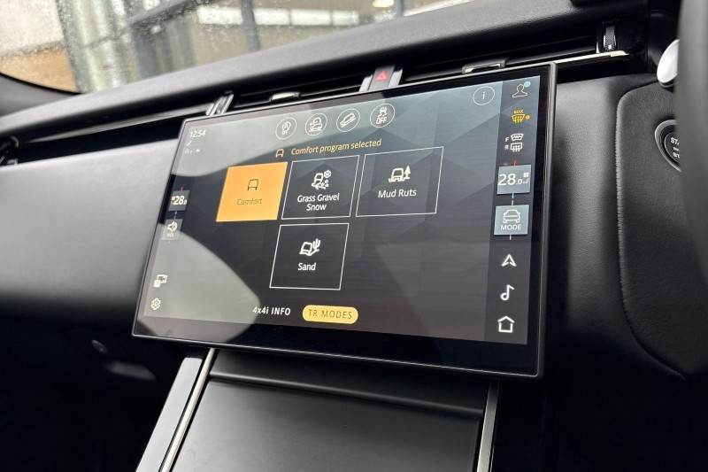 Used Land Rover Range Rover Velar 2024 for sale - 77449930: Photo 39