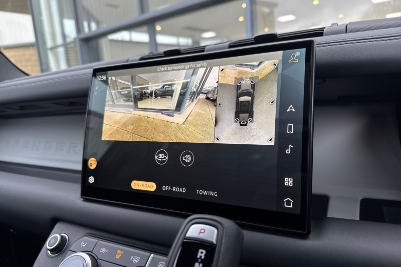 Used Land Rover Defender 2025 for sale - 77300615: Photo 12