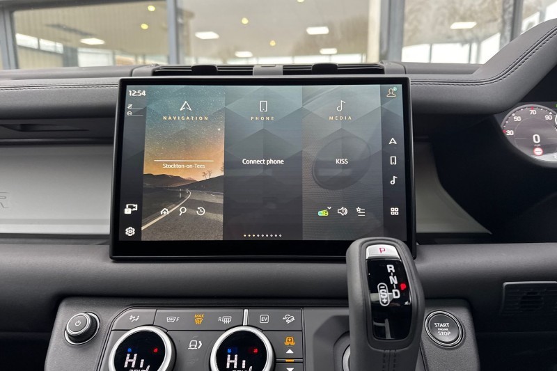 Used Land Rover Defender 2025 for sale - 77300615: Photo 14