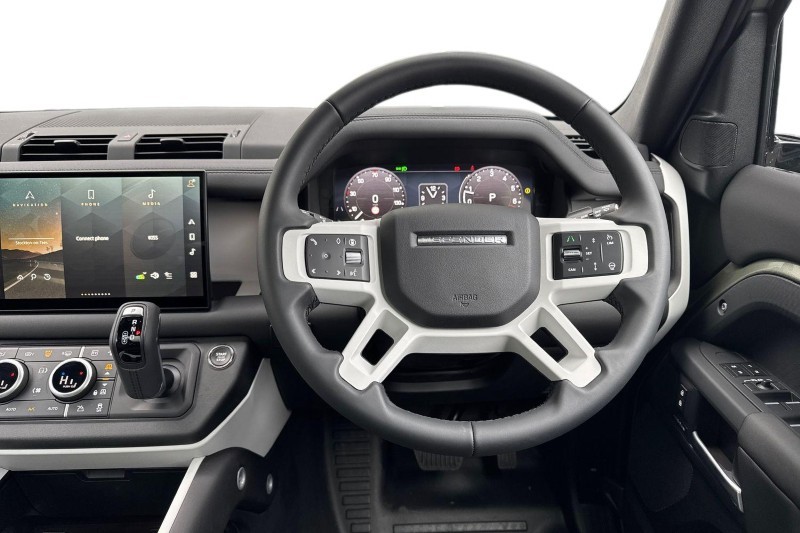 Used Land Rover Defender 2025 for sale - 77300615: Photo 15