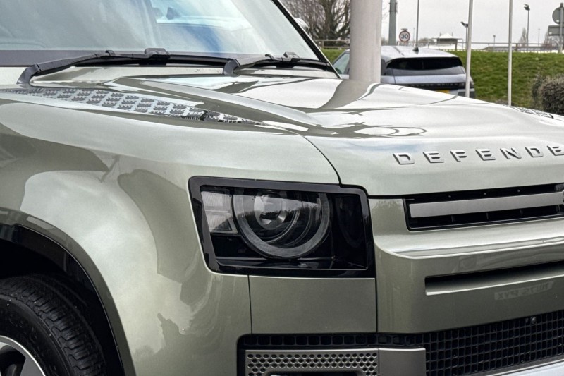 Used Land Rover Defender 2025 for sale - 77300615: Photo 17