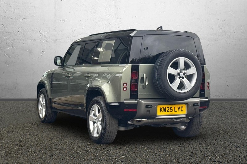 Used Land Rover Defender 2025 for sale - 77300615: Photo 2