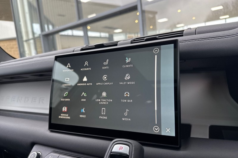 Used Land Rover Defender 2025 for sale - 77300615: Photo 34