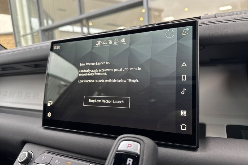 Used Land Rover Defender 2025 for sale - 77300615: Photo 40