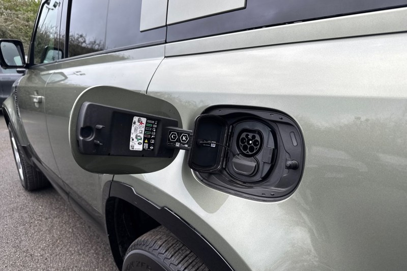 Used Land Rover Defender 2025 for sale - 77300615: Photo 50