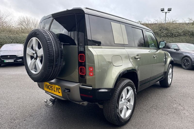 Used Land Rover Defender 2025 for sale - 77300615: Photo 52