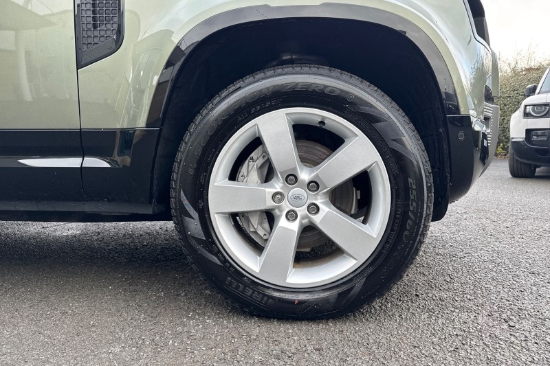 Used Land Rover Defender 2025 for sale - 77300615: Photo 8