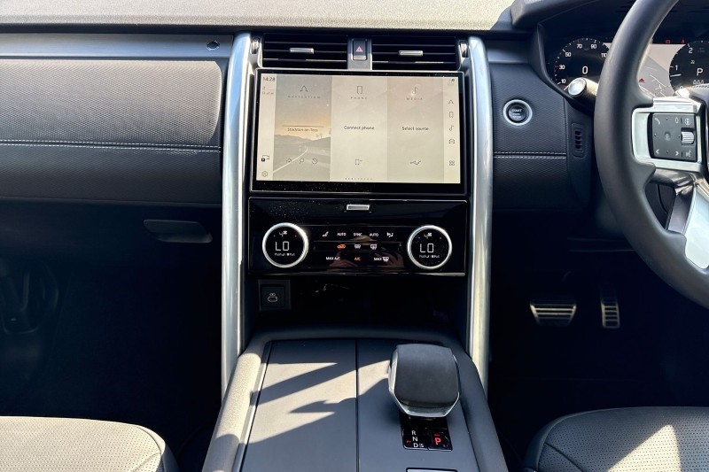 Used Land Rover Discovery 2025 for sale - 76981473: Photo 14