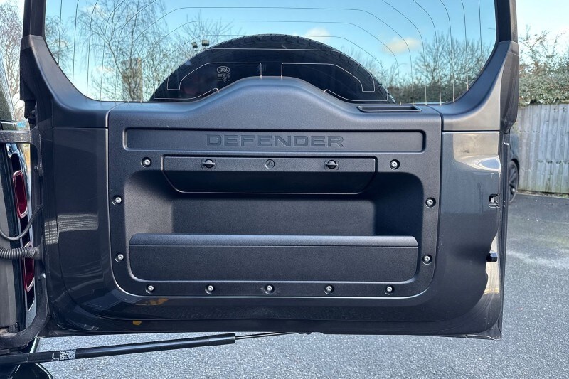 Used Land Rover Defender 2022 for sale - 77570175: Photo 44