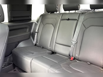 Used Land Rover Defender 2026 for sale - 79251630: Photo