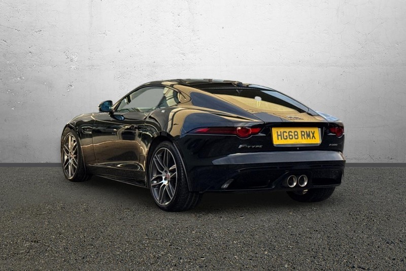 Used Jaguar F-Type 2019 for sale - 77106104: Photo 2