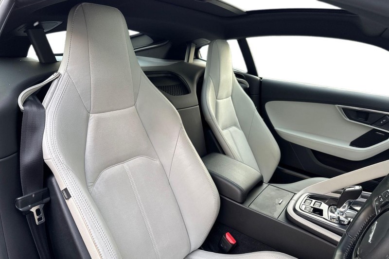 Used Jaguar F-Type 2019 for sale - 77106104: Photo 26