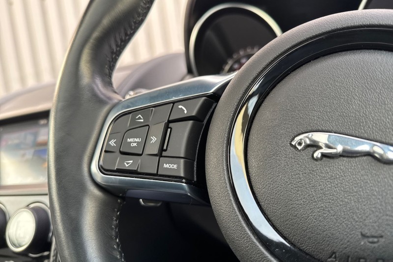 Used Jaguar F-Type 2019 for sale - 77106104: Photo 28