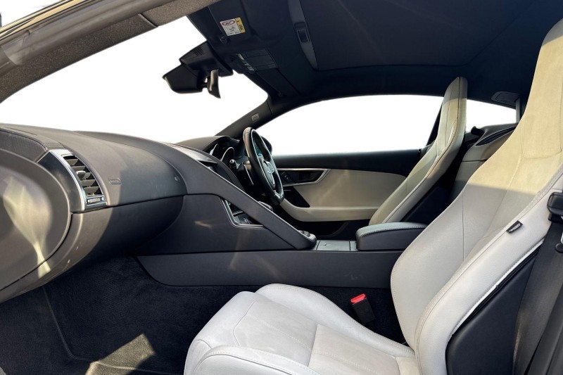 Used Jaguar F-Type 2019 for sale - 77106104: Photo 3