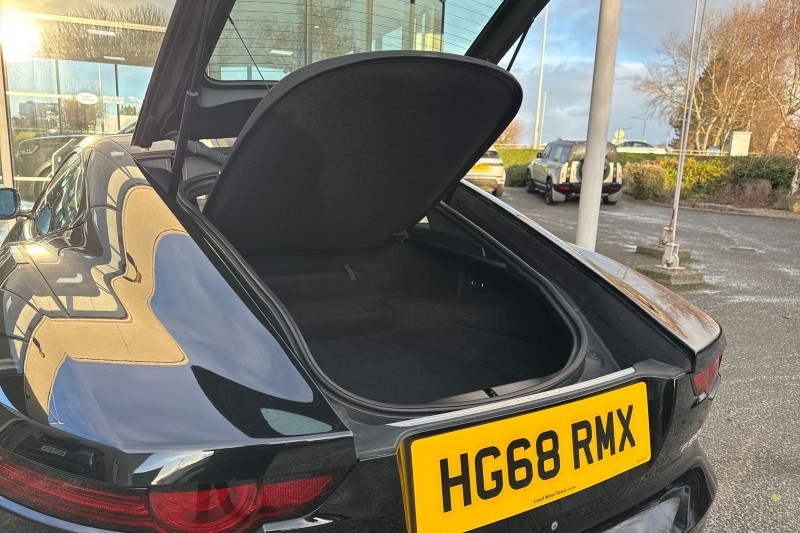 Used Jaguar F-Type 2019 for sale - 77106104: Photo 42