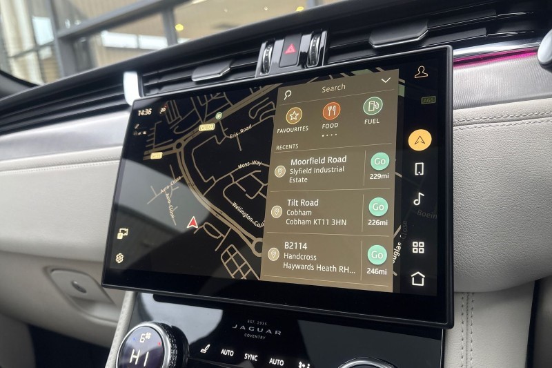 Used Jaguar F-Pace 2023 for sale - 77170648: Photo 11