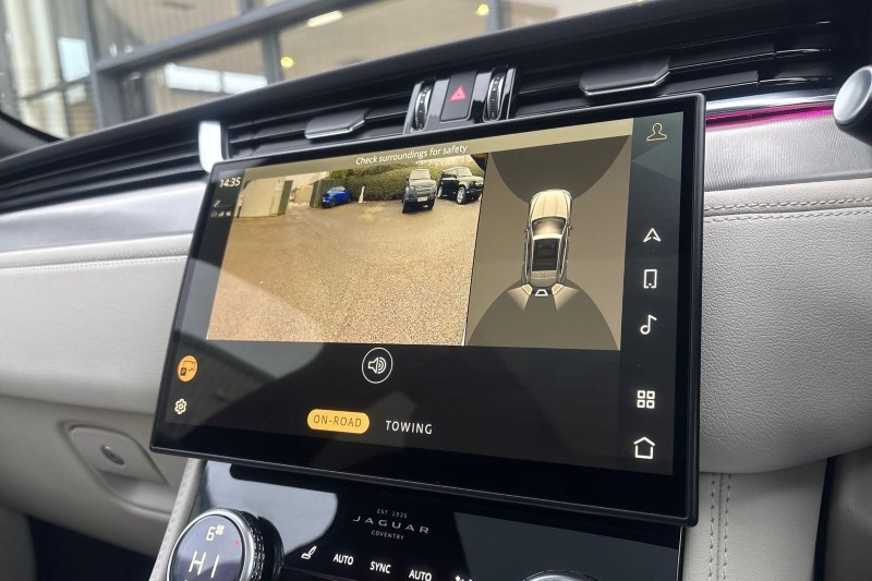 Used Jaguar F-Pace 2023 for sale - 77170648: Photo 12