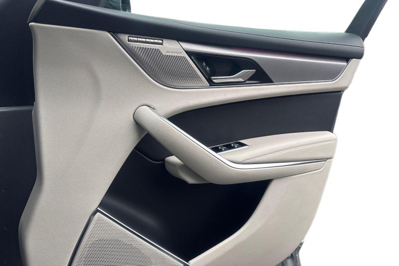 Used Jaguar F-Pace 2023 for sale - 77170648: Photo 23