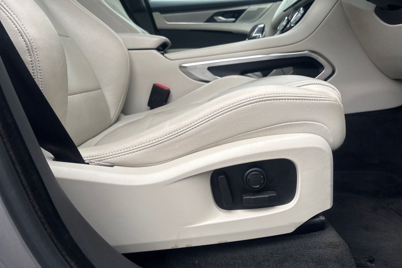 Used Jaguar F-Pace 2023 for sale - 77170648: Photo 25