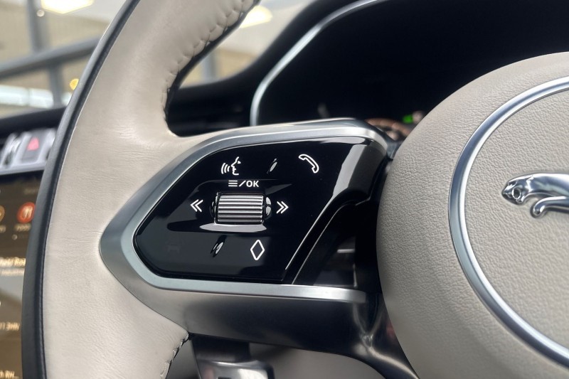 Used Jaguar F-Pace 2023 for sale - 77170648: Photo 29