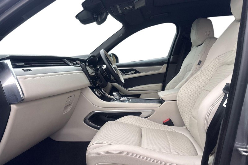 Used Jaguar F-Pace 2023 for sale - 77170648: Photo 3