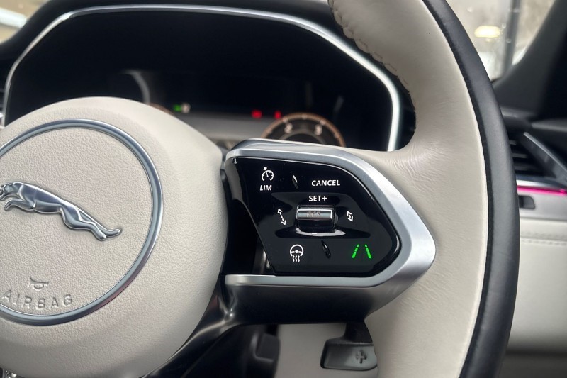 Used Jaguar F-Pace 2023 for sale - 77170648: Photo 30