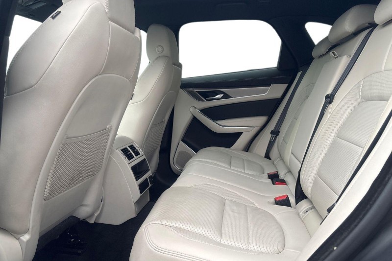 Used Jaguar F-Pace 2023 for sale - 77170648: Photo 4