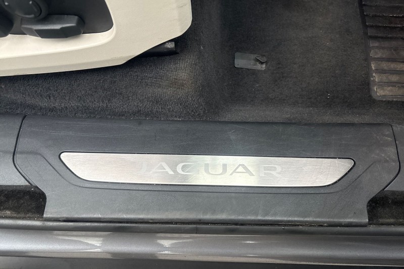 Used Jaguar F-Pace 2023 for sale - 77170648: Photo 42