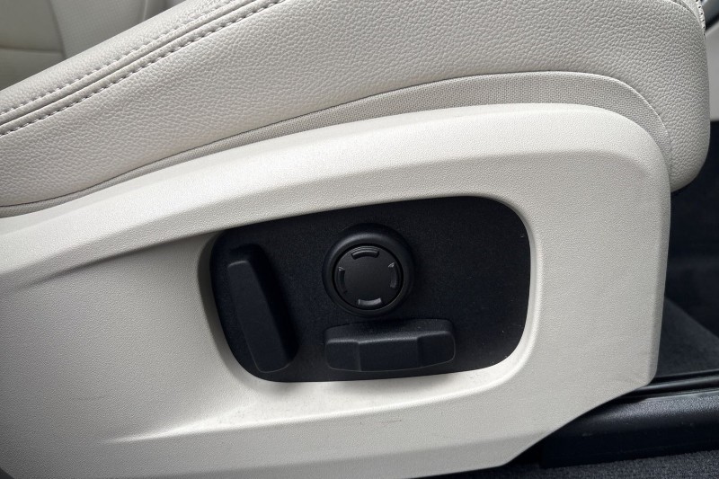 Used Jaguar F-Pace 2023 for sale - 78038801: Photo 24