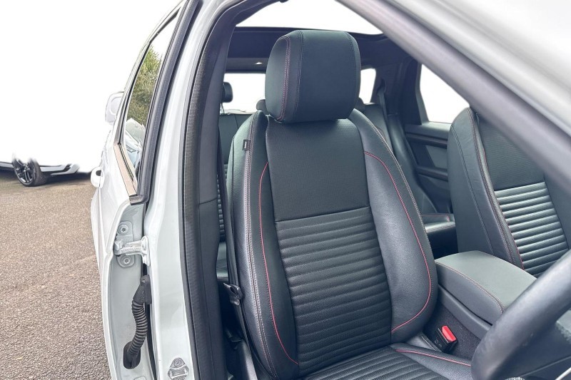 Used Land Rover Discovery Sport 2021 for sale - 76980931: Photo 26