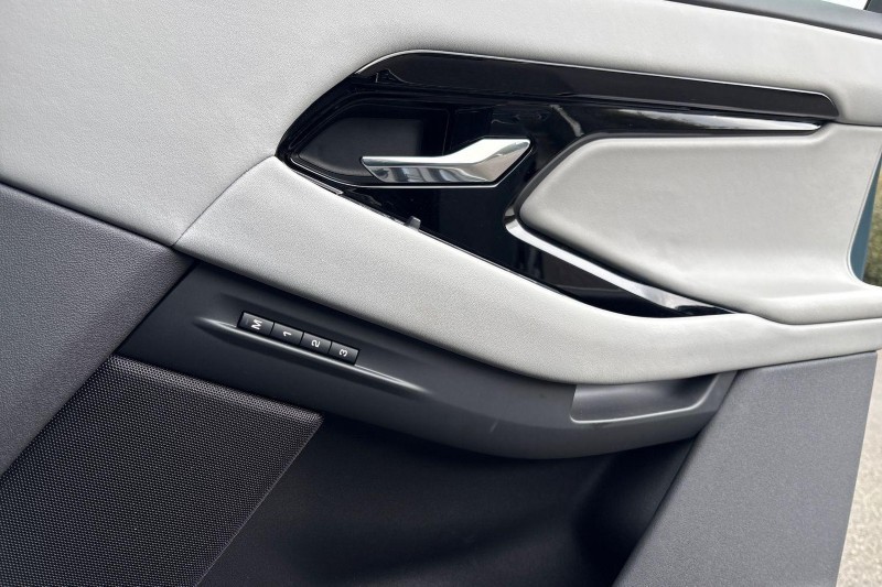 Used Land Rover Range Rover Evoque 2024 for sale - 77033008: Photo 22