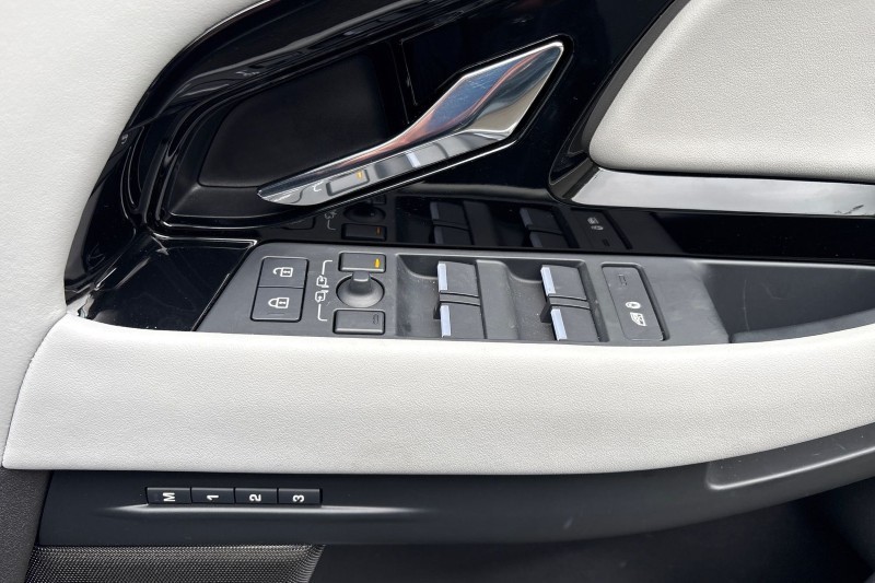 Used Land Rover Range Rover Evoque 2024 for sale - 77033008: Photo 23