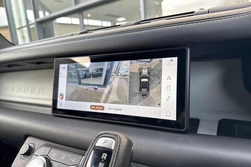 Used Land Rover Defender 2021 for sale - 76982161: Photo 12