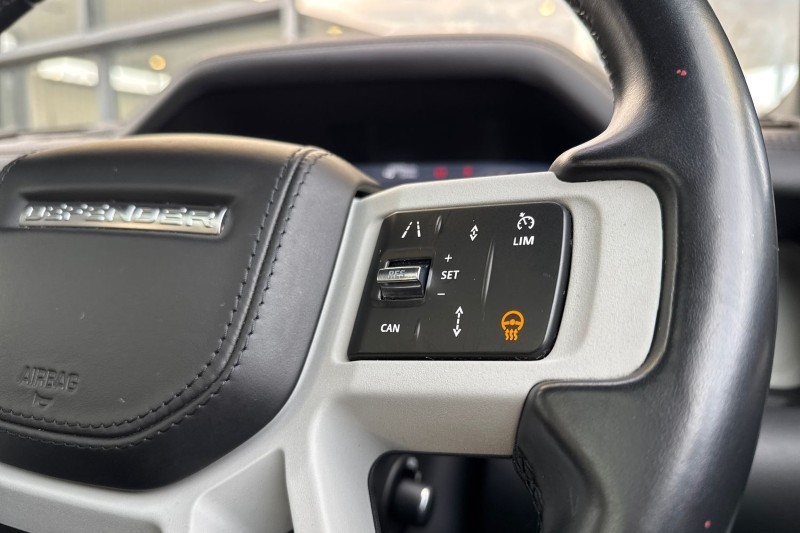 Used Land Rover Defender 2021 for sale - 76982161: Photo 27