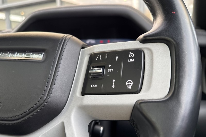 Used Land Rover Defender 2021 for sale - 76982161: Photo 29