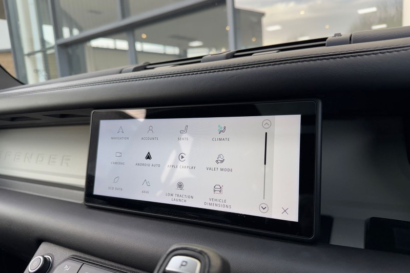 Used Land Rover Defender 2021 for sale - 76982161: Photo 33