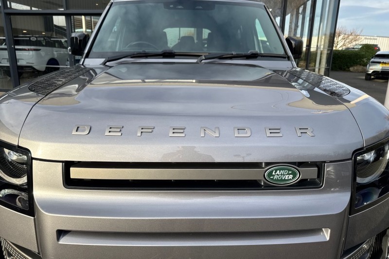 Used Land Rover Defender 2021 for sale - 76982161: Photo 46