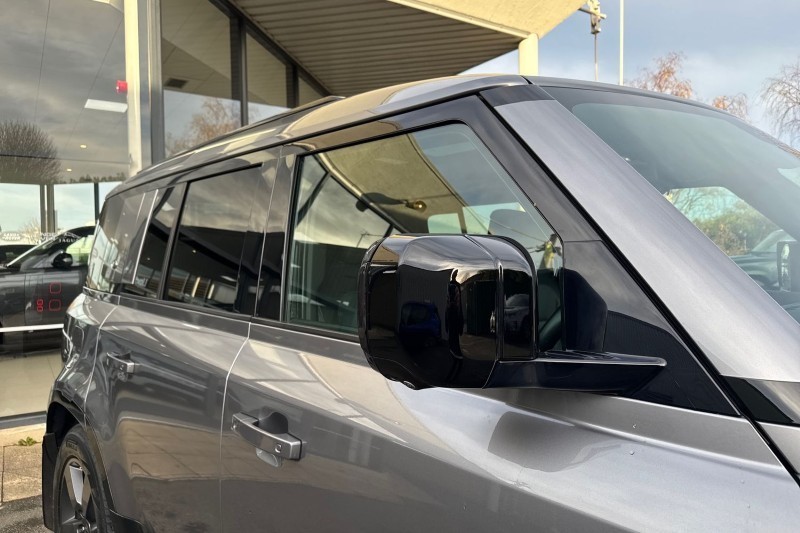 Used Land Rover Defender 2021 for sale - 76982161: Photo 53