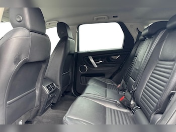 Used Land Rover Discovery Sport 2022 for sale - 77353888: Photo