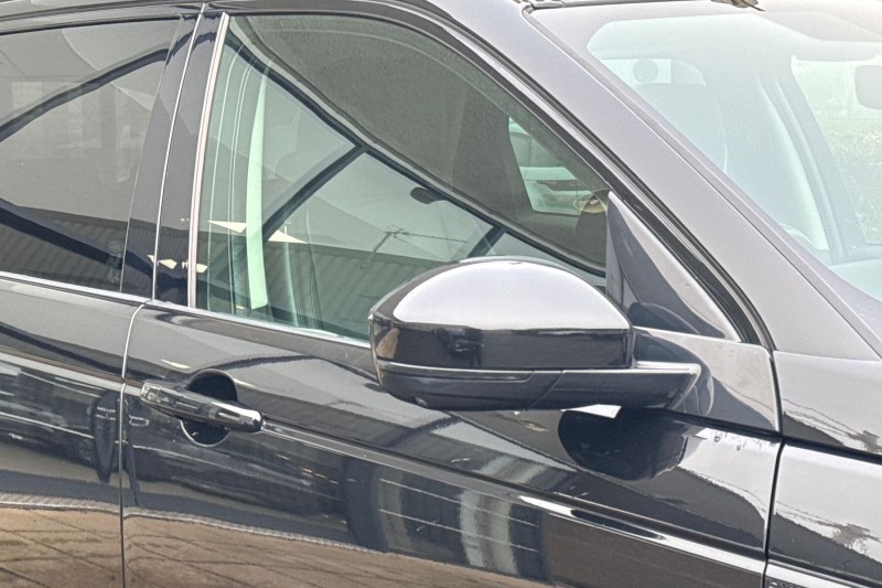 Used Land Rover Discovery Sport 2022 for sale - 77353888: Photo 53